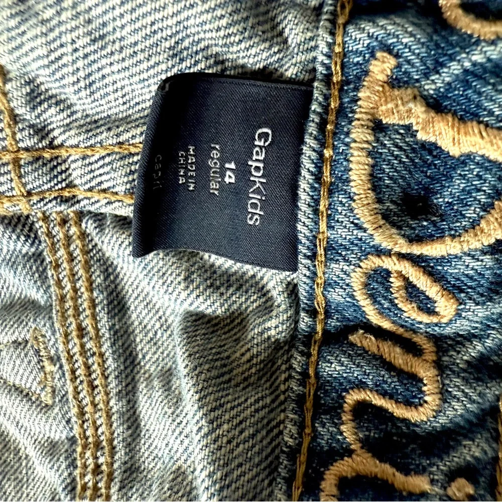 Gap Big Girls Bermuda Denim Capri Jeans Pants Shorts Size 14 Distressed Jeans